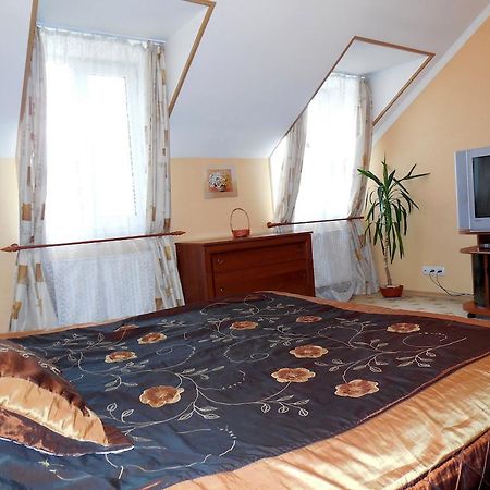 Ekaterininskaya Apartments Odessa Quarto foto